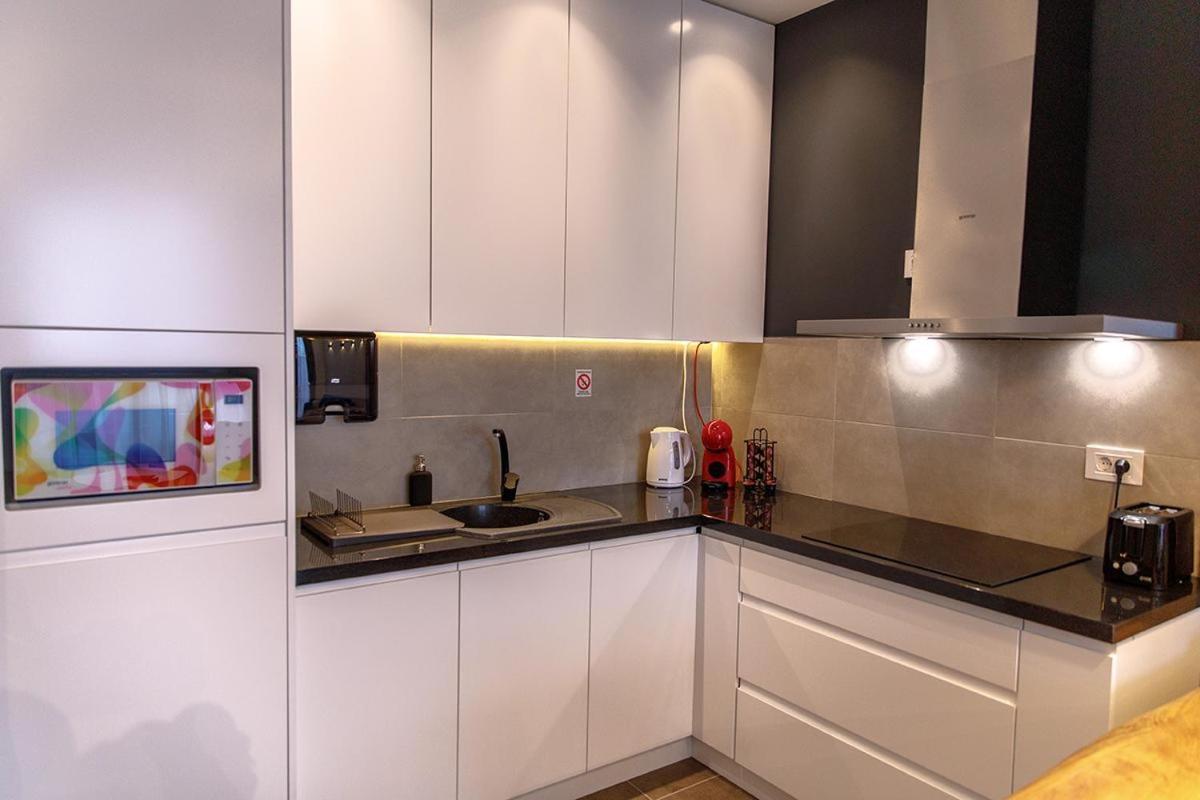 Dali Apartments Pupin Palace Novi Sad Zimmer foto